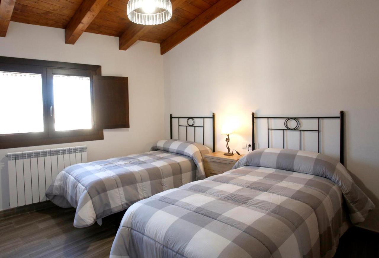 Casa Sierra De Guara Pensionat Adahuesca Exteriör bild