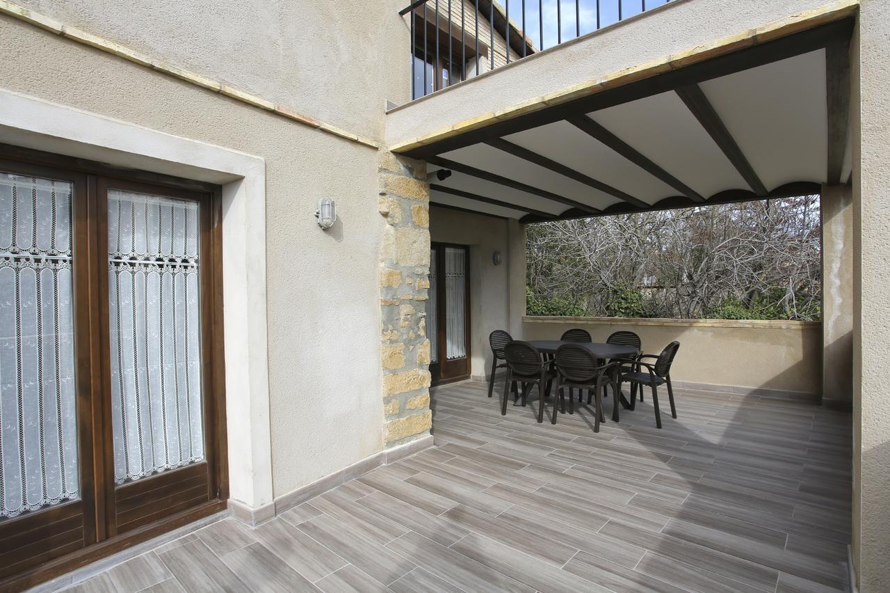Casa Sierra De Guara Pensionat Adahuesca Exteriör bild